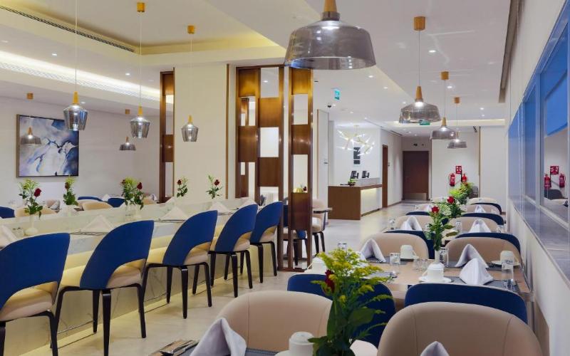 Comfort Hotel Jeddah King Road - Restoran