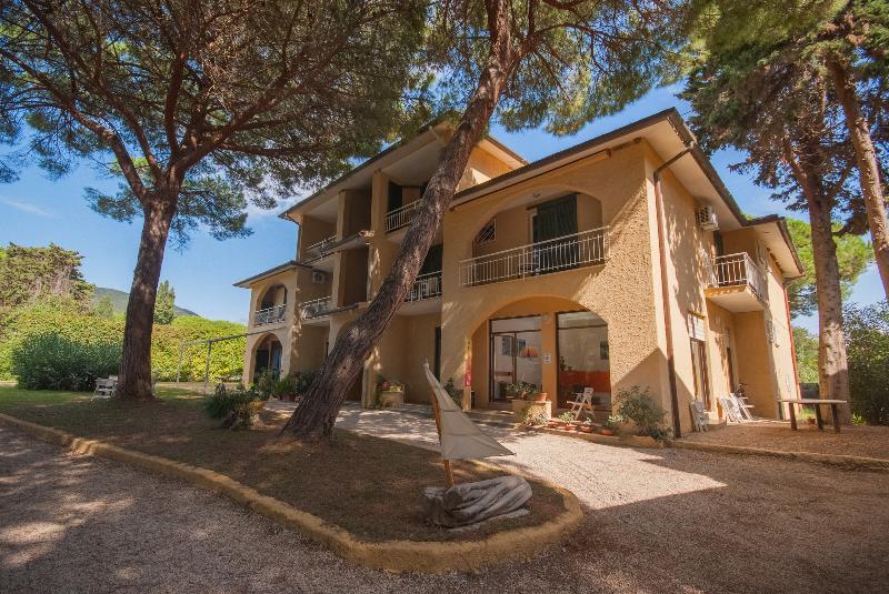 Residence Golfo Della Lacona - Genel