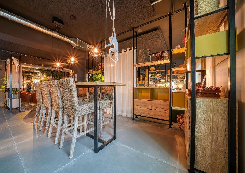 Vienna House Easy by Wyndham Augsburg - Lobi
