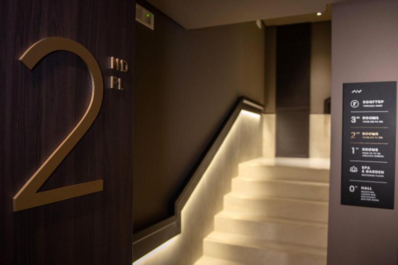 Gold Tower Lifestyle Hotel - Lobi