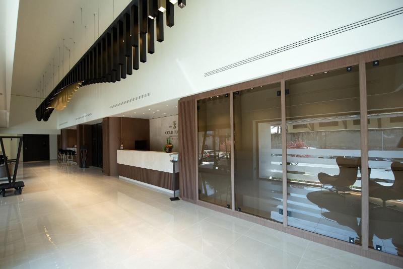 Gold Tower Lifestyle Hotel - Lobi