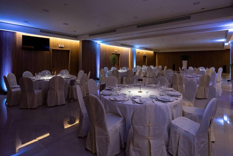 Gold Tower Lifestyle Hotel - Toplantı