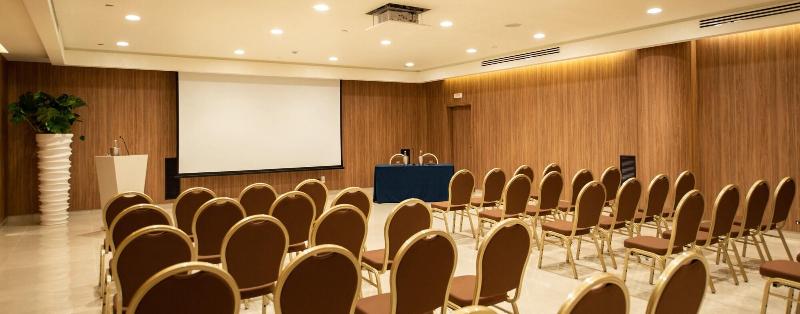 Gold Tower Lifestyle Hotel - Toplantı