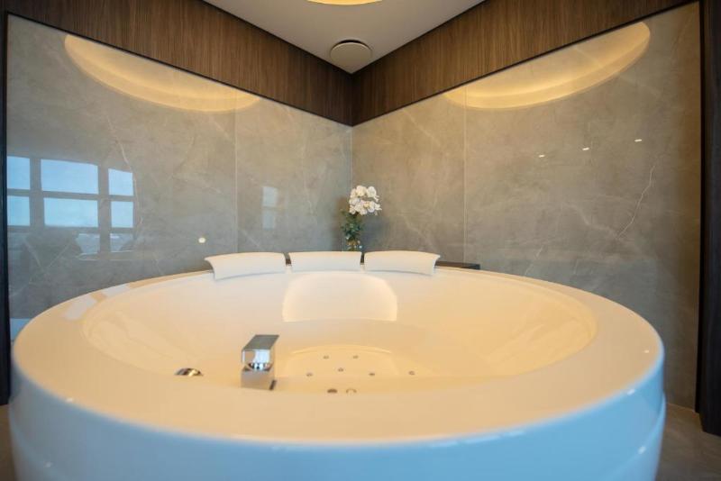 Gold Tower Lifestyle Hotel - Oda
