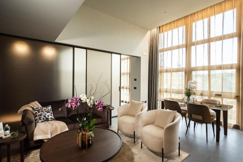 Gold Tower Lifestyle Hotel - Oda
