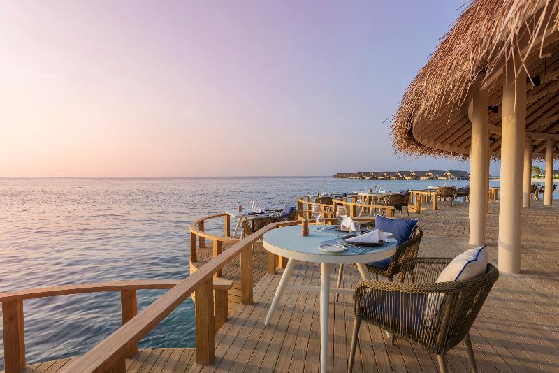 Emerald Faarufushi Resort & Spa - Bar