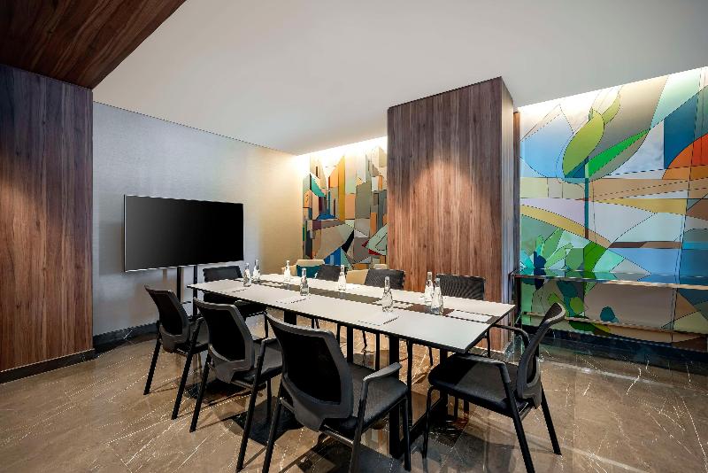 Hyatt Centric Jumeirah Dubai - Toplantı