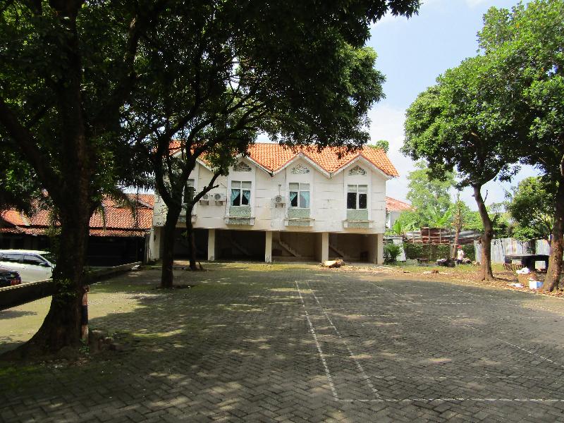 Hotel Kencana Jaya by ZUZU - Genel