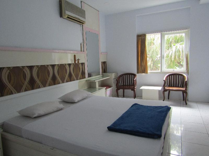 Hotel Kencana Jaya by ZUZU - Oda