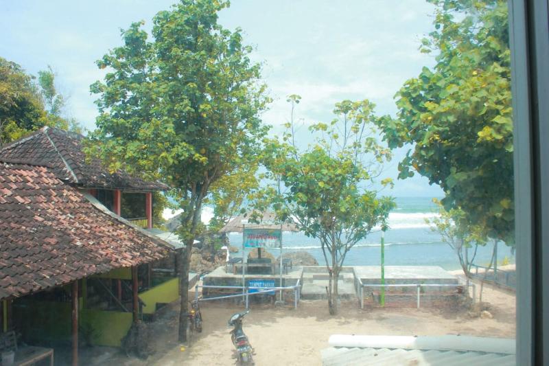 Penginapan Awandalu by ZUZU - Plaj