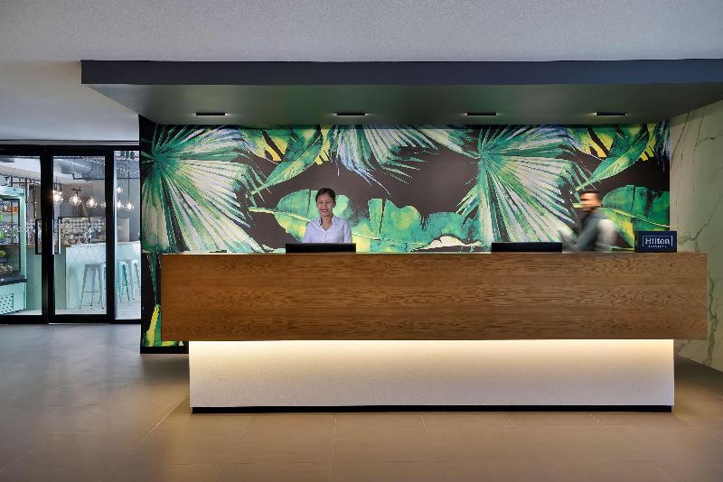 DoubleTree by Hilton Abu Dhabi Yas Island Residenc - Lobi