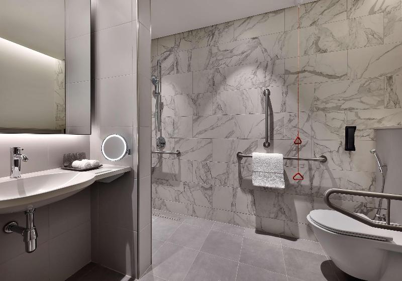 DoubleTree by Hilton Abu Dhabi Yas Island Residenc - Oda