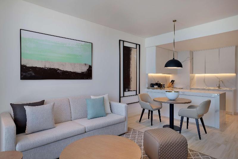 DoubleTree by Hilton Abu Dhabi Yas Island Residenc - Oda