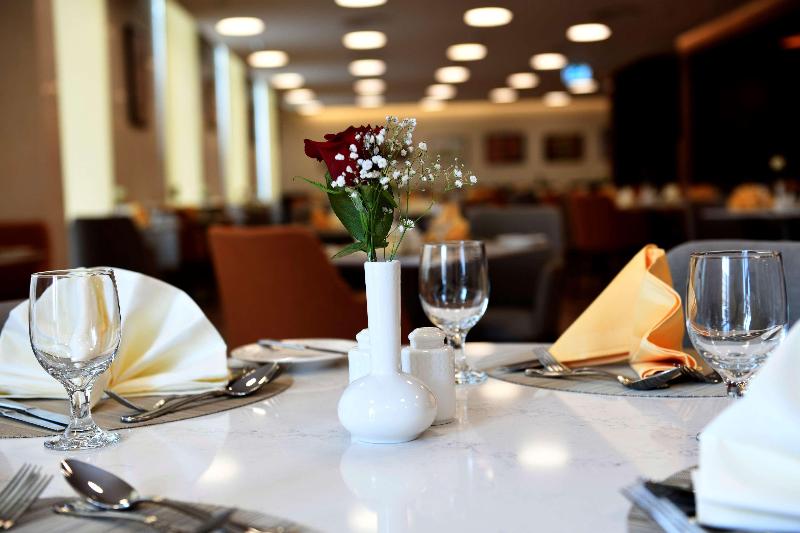 Golden Tulip Riyadh - Restoran