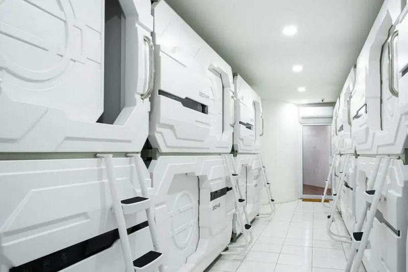 Formerly RedDoorz Hostel near Taman Puring - Oda
