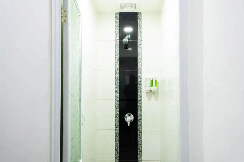 Formerly RedDoorz Hostel near Taman Puring - Oda