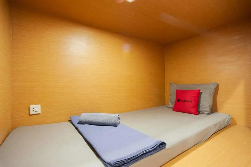 Formerly RedDoorz Hostel near Taman Puring - Oda