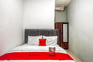 Formerly RedDoorz near Graha Cijantung Mall fotoÄŸrafÄ±