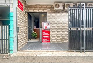 Formerly RedDoorz near Graha Cijantung Mall fotoÄŸrafÄ±