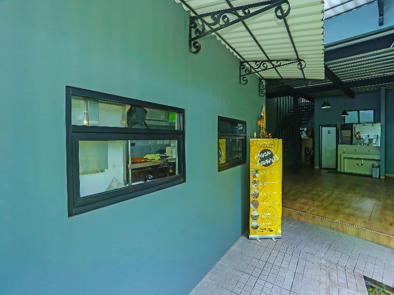 Super Oyo Townhouse Oak Ht Fiducia Pondok Gede - Lobi