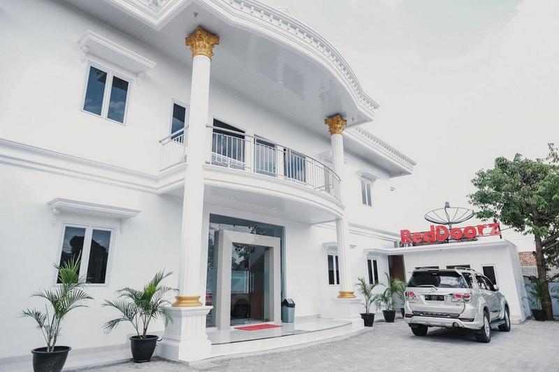 Formerly RedDoorz Syariah near Transmart Lampung - Genel
