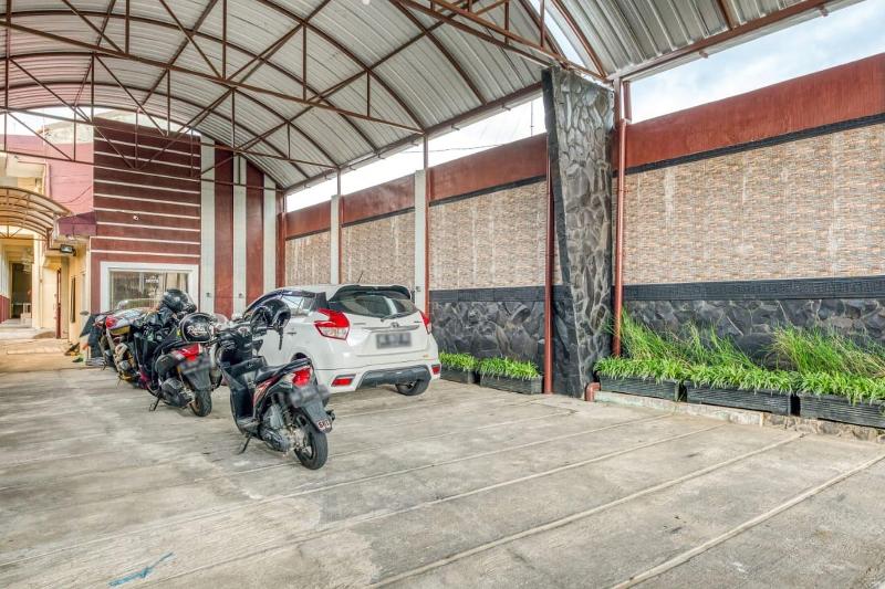 Formerly RedDoorz Syariah Kebon Rojo Park Blitar - Genel