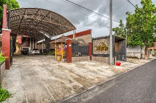 Formerly RedDoorz Syariah Kebon Rojo Park Blitar fotoÄŸrafÄ±