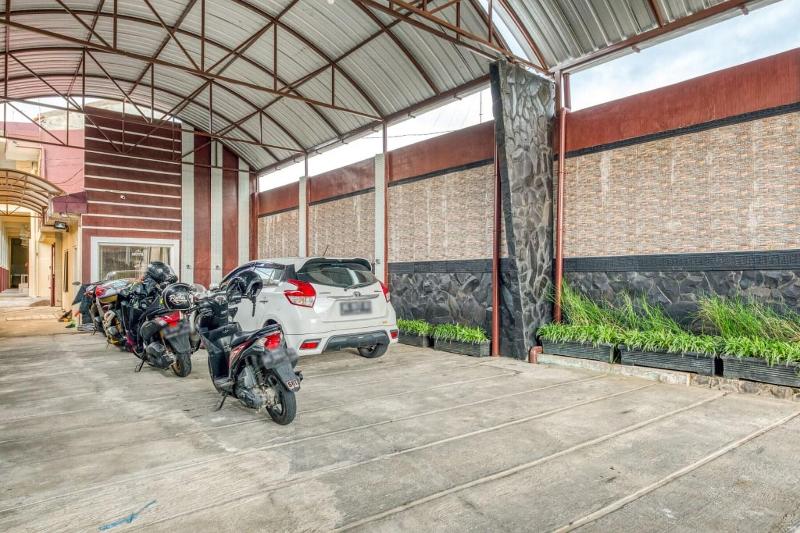 Formerly RedDoorz Syariah Kebon Rojo Park Blitar - Genel