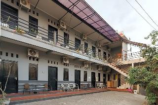 Formerly RedDoorz Syariah near Ciledug Station otel fotoğrafı