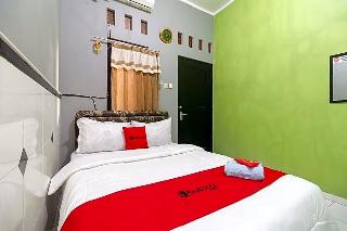 Formerly RedDoorz Syariah near Ciledug Station fotoÄŸrafÄ±