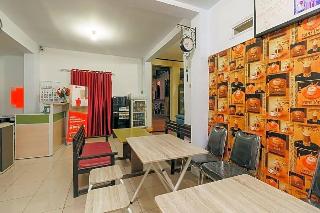 Formerly RedDoorz Syariah near Ciledug Station fotoÄŸrafÄ±