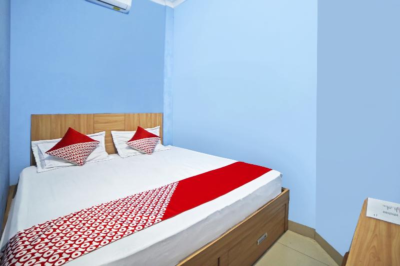 OYO 90922 Gurusinga Guesthouse - Oda