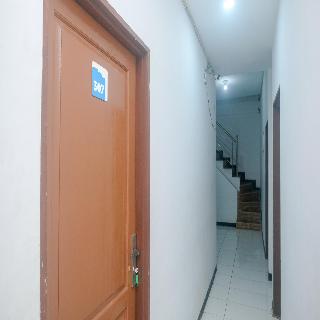 Formerly RedDoorz @ Jalan Brigjend Katamso Medan 2 fotoÄŸrafÄ±