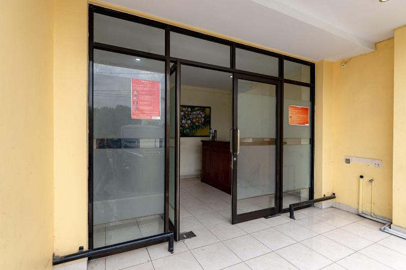 Formerly RedDoorz @ Medan Johor 2 - Genel