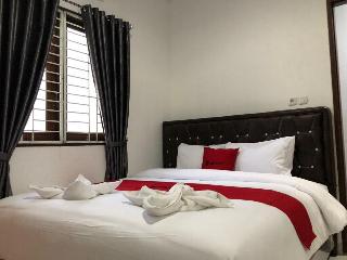 Formerly RedDoorz near CitraLand Gama City Medan otel fotoğrafı