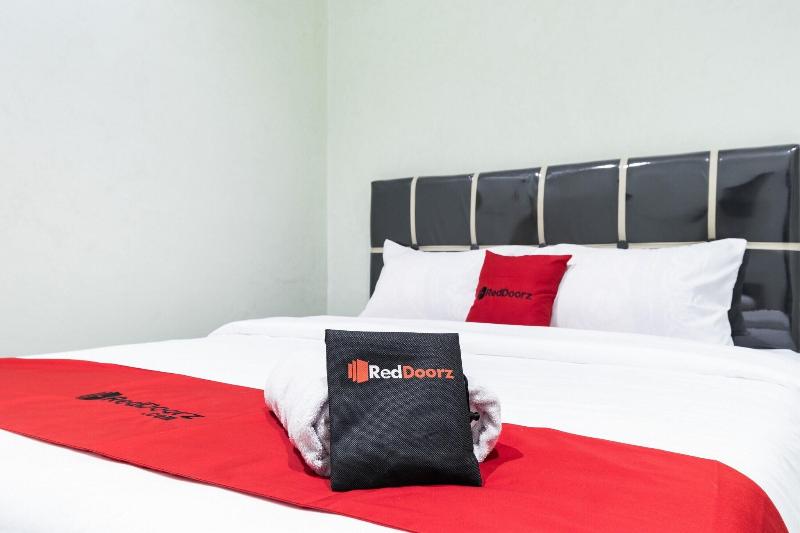 Formerly RedDoorz near Medan Amplas - Oda
