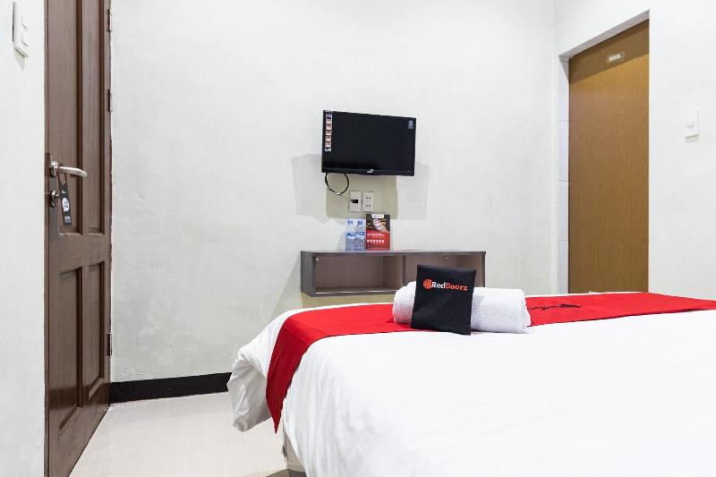 Formerly RedDoorz near Medan Amplas - Oda