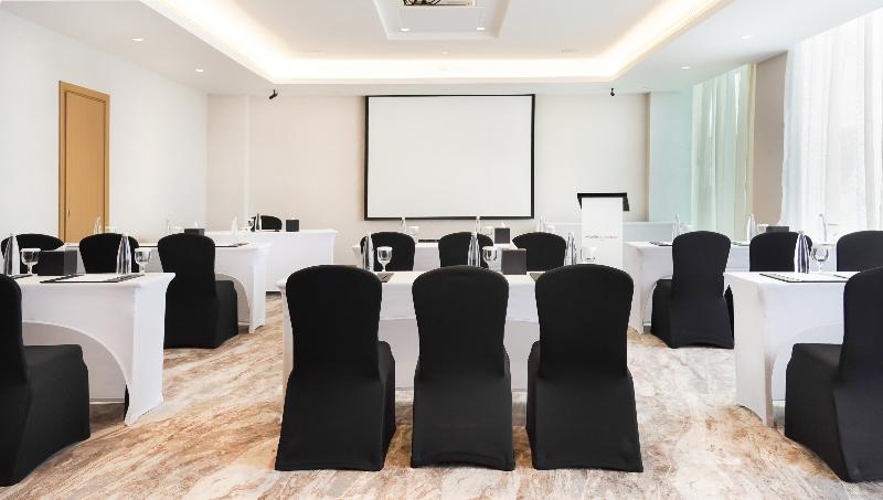 Swissotel Al Murooj Dubai - Toplantı