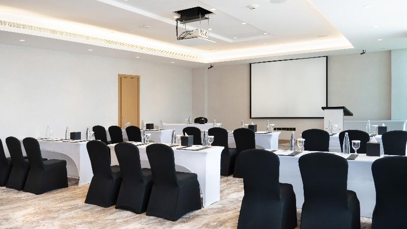 Swissotel Al Murooj Dubai - Toplantı