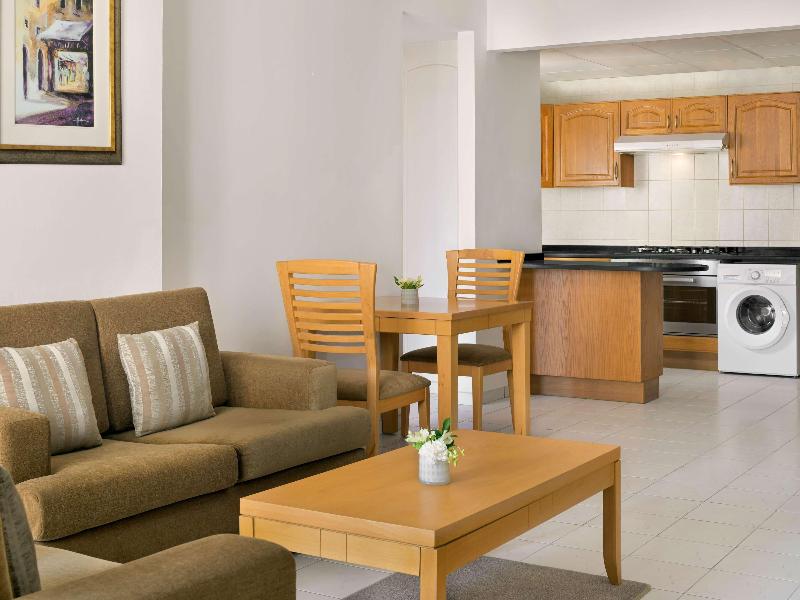 Swissotel Al Murooj Dubai - Oda