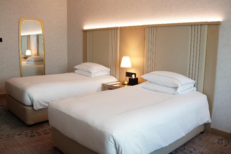 Swissotel Al Murooj Dubai - Oda