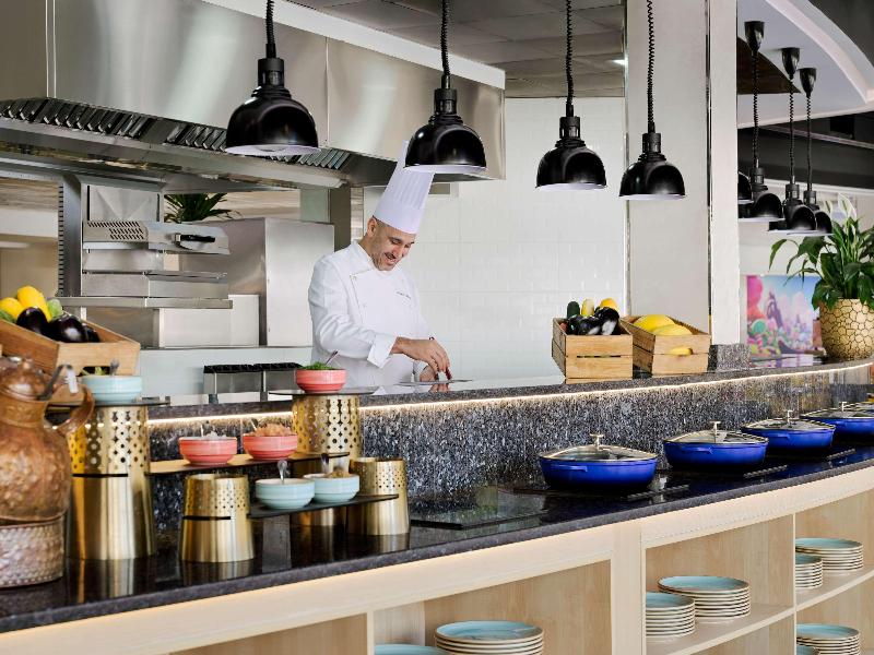 Swissotel Al Murooj Dubai - Restoran