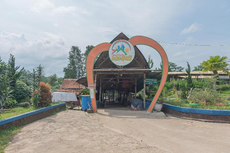 Formerly RedDoorz Resort Batu Apung Purwakarta - Genel
