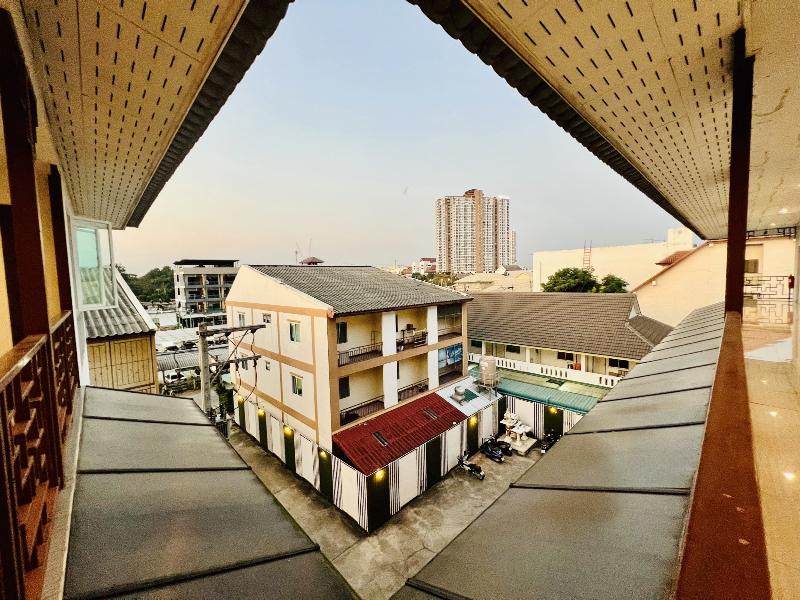 INN Kham Apartment by ZUZU - Genel