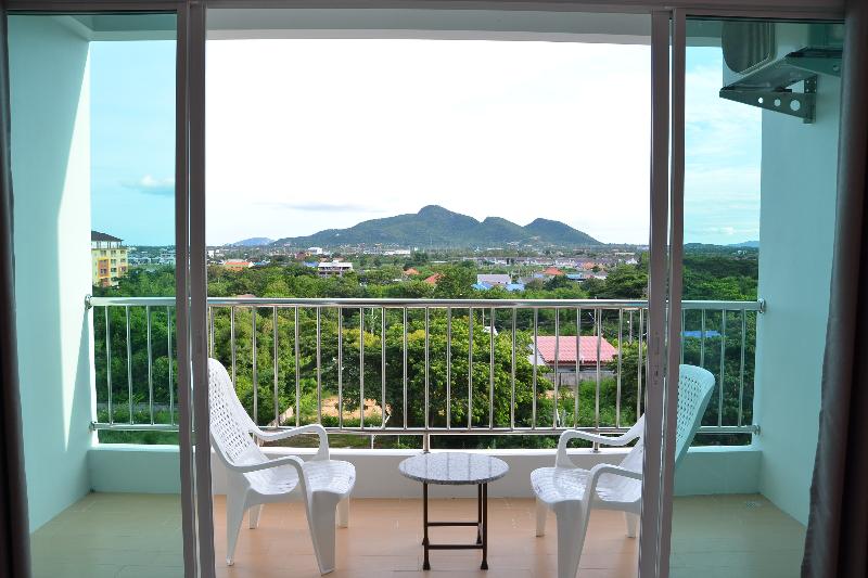 The Base Hua Hin by ZUZU - Oda