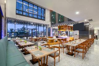 THE 1O1 Jakarta Airport CBC fotoÄŸrafÄ±
