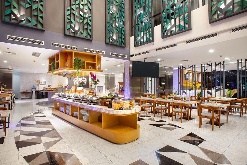 THE 1O1 Jakarta Airport CBC - Restoran