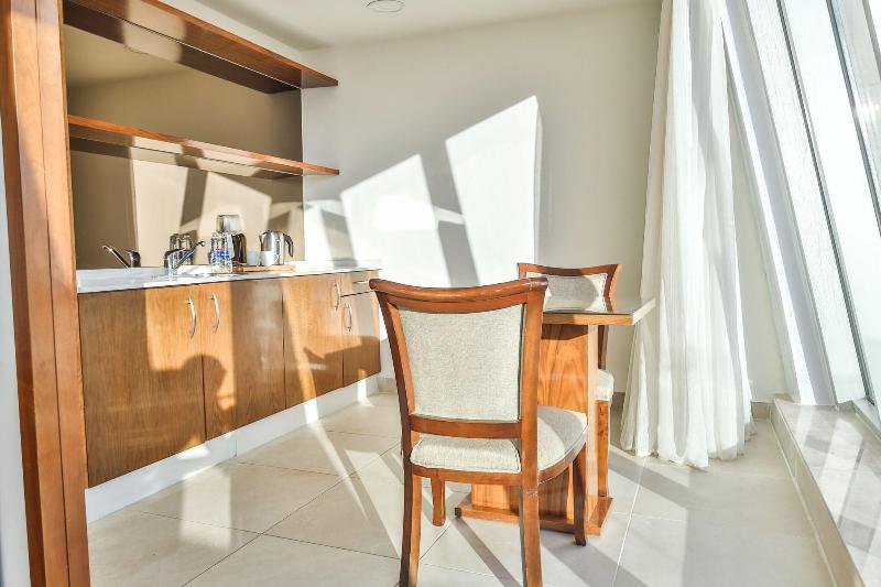 Coral Tower Hotel By Hansa - Oda