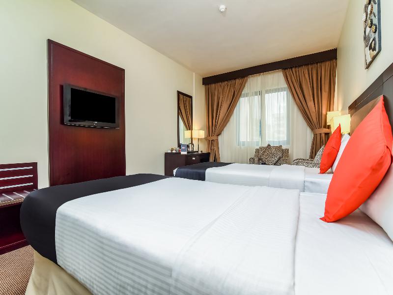 Landmark Summit Hotel - Oda