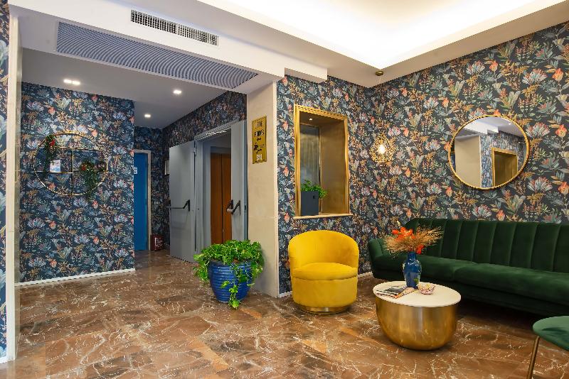 Bloom Hotel Roma - Lobi